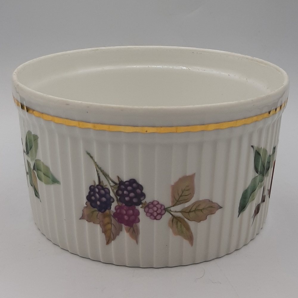 Royal Worcester Evesham Gold 5 1/2” Soufflé England Porcelain
